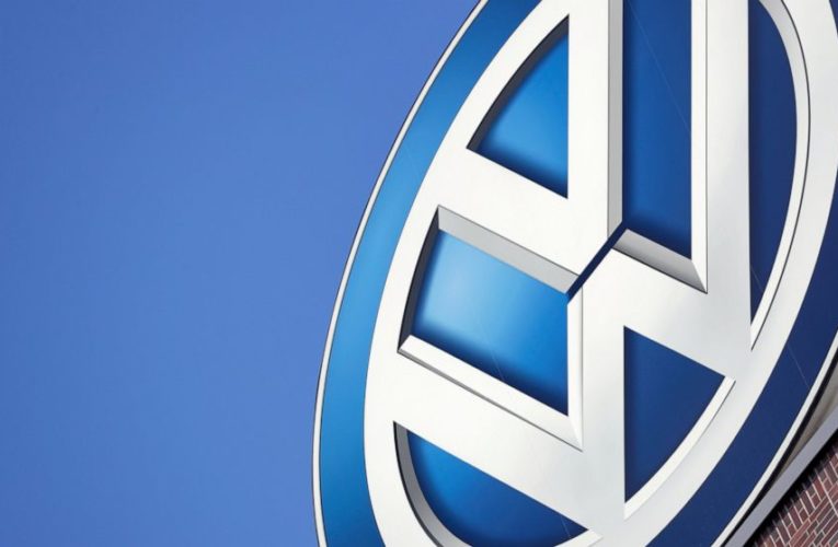 VW pulls car ad after outcry, apologizes for racist overtone