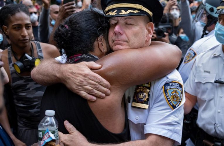 Macy’s hit as New York imposes curfew amid Floyd protests