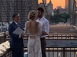 Stranger takes the only picture of couple getting married on Brooklyn Bridge