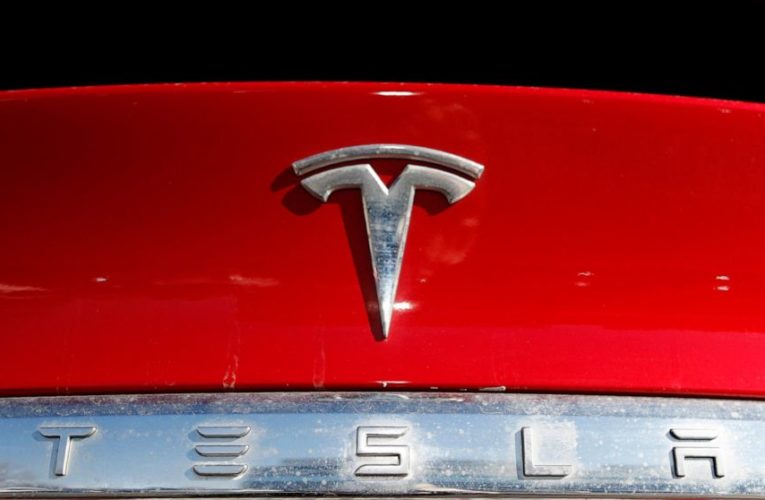 Tesla announces plans to sell up to $5B in new stock shares