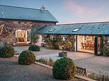 Best Christmas cottages in the UK: You’ve got five days… so head for the hills! 