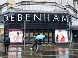 Debenhams’ jobs in danger in fallout from Arcadia collapse 