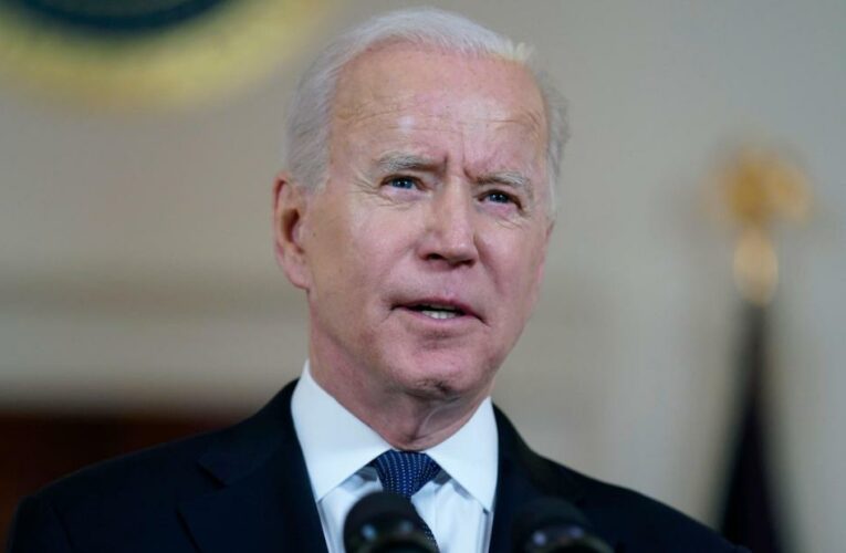 Biden asks Americans to choose country over party