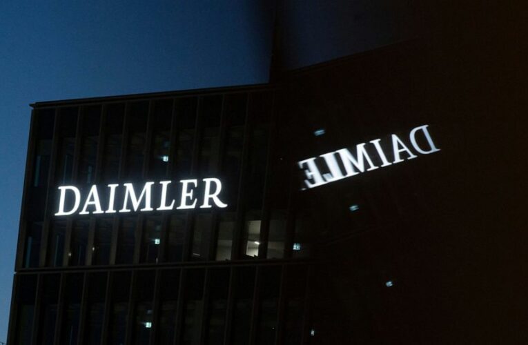 Daimler’s trucks, luxury cars to go their separate ways