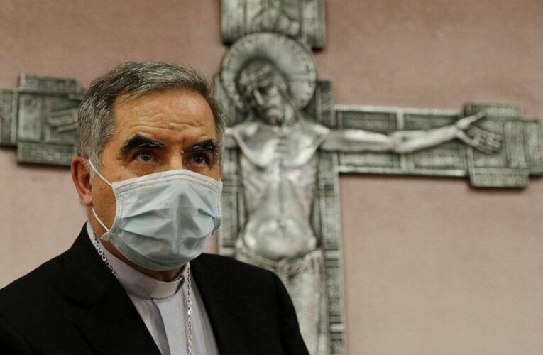 Prosecutor concedes mistakes, makes offer in Vatican trial