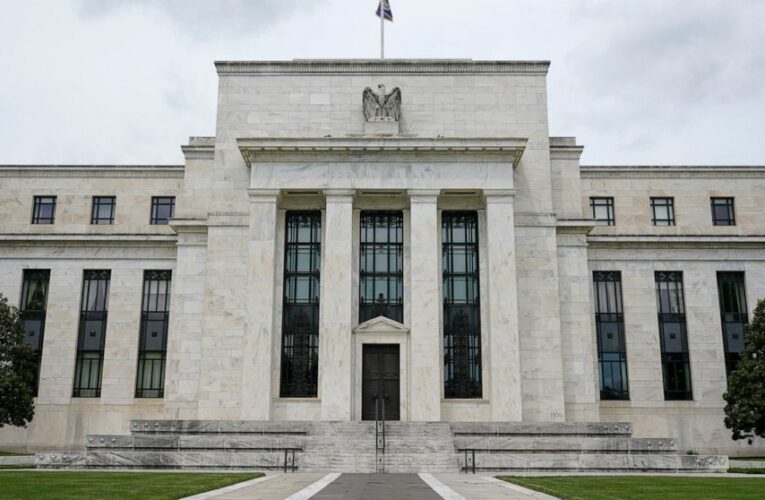 Fed watchdog to investigate officials’ financial trades