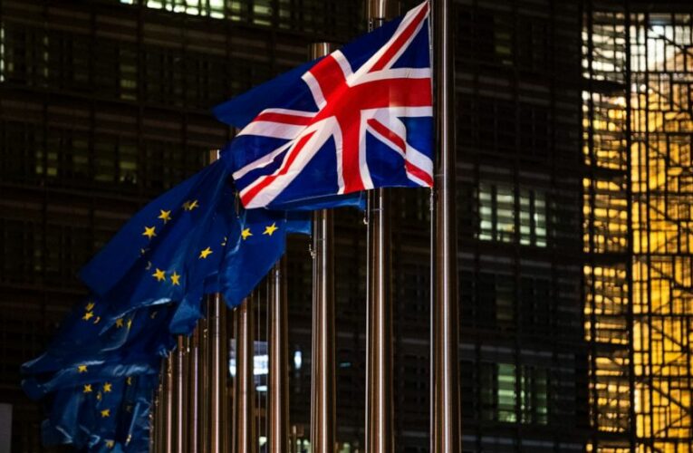 Christmas comes early: EU, UK back to Brexit wrangling