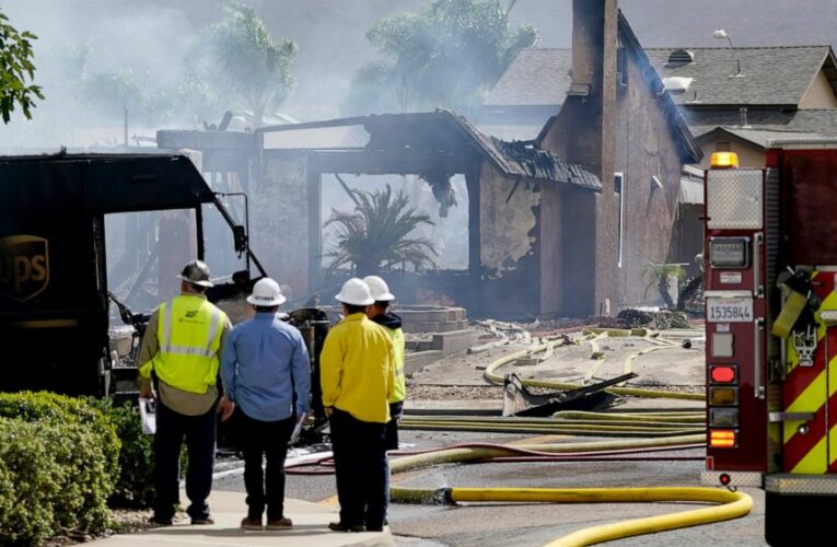 At least 2 dead in California plane crash that torched homes