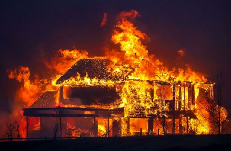 Boulder County residents had little warning and little time to get out as a ferocious wildfire swallowed 1,600 acres in a matter of hours