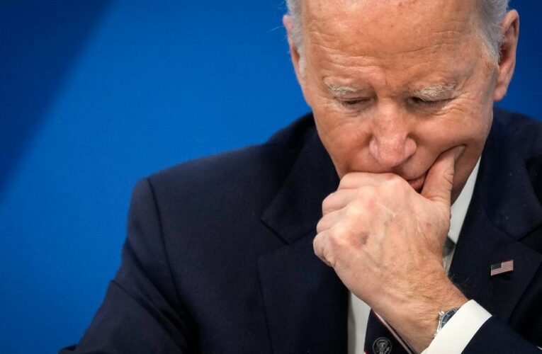 Biden to announce ban on Russian aircraft from US airspace