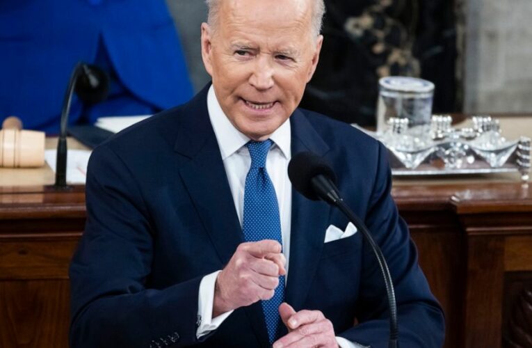 Biden joins allies, bans Russian planes from US airspace