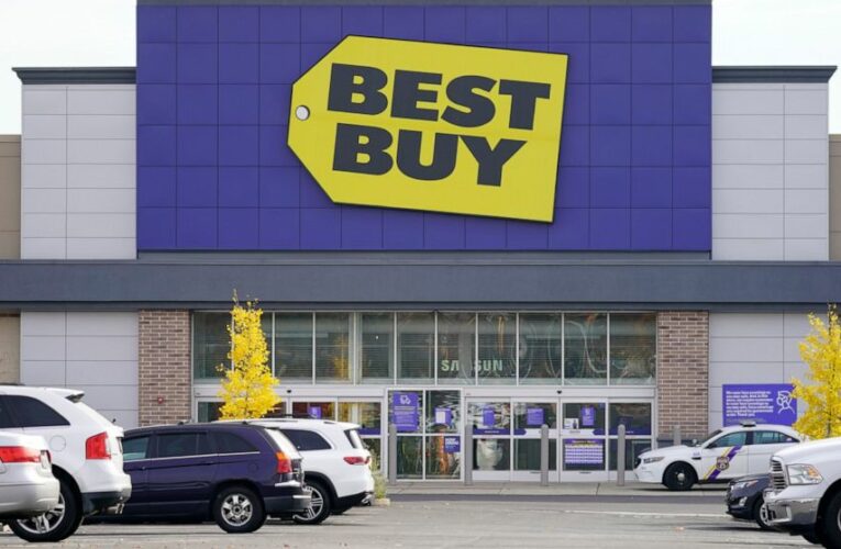 Best Buy reports Q4 sales miss hurt by supply chain clogs