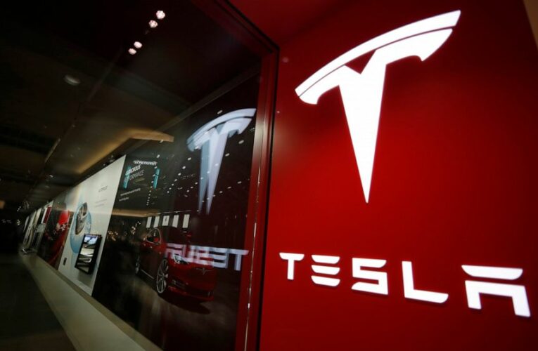 Musk sells $4B in Tesla shares, presumably for Twitter deal