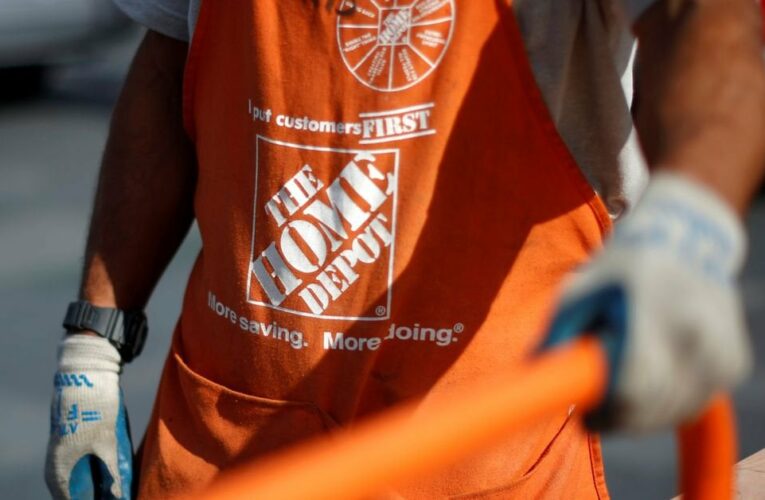 Home Depot to change pay policy for hourly employees