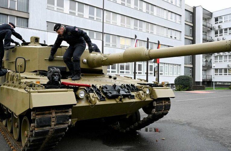 Germany approves sending heavy Leopard tanks to Ukraine