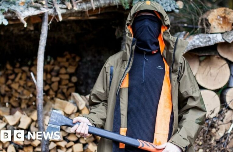 Ukraine war: Hiding from Putin’s call up by living off-grid in a freezing forest