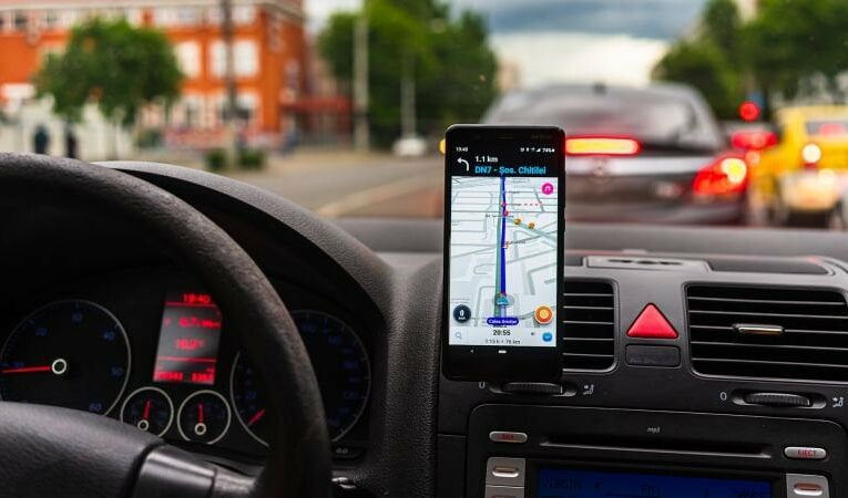 Google to merge mapping service Waze with maps products teams | CNN Business