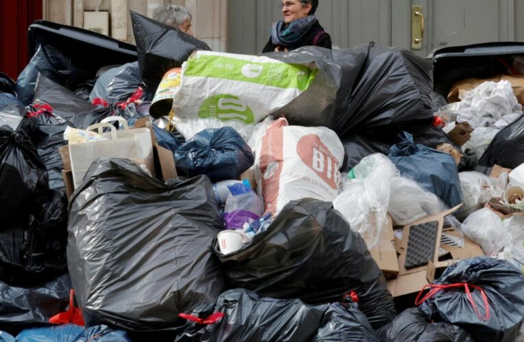 Paris stinks as uncollected trash mounts to 10,000 tonnes due to strikes